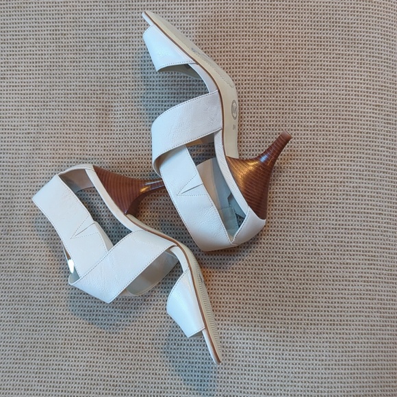 Michael Kors, bone colored strappy heels. Size 8 - Picture 2 of 9